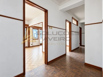Apartamento T3 para Venda em Glória e Vera Cruz