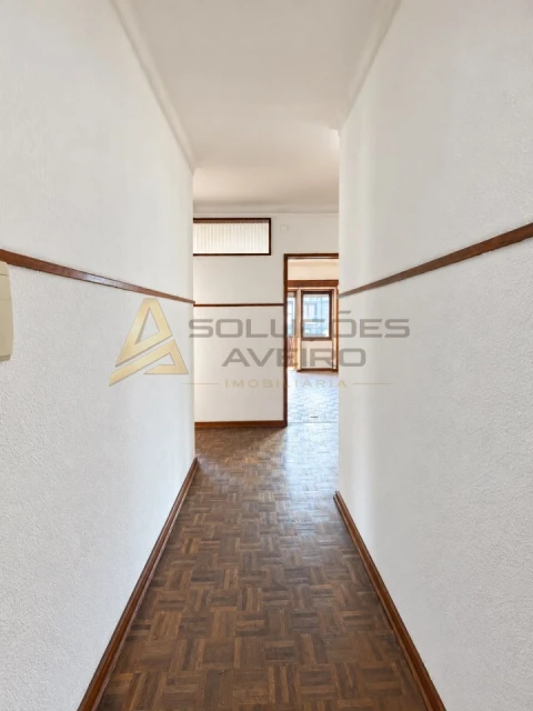 Apartamento T3 para Venda em Glória e Vera Cruz