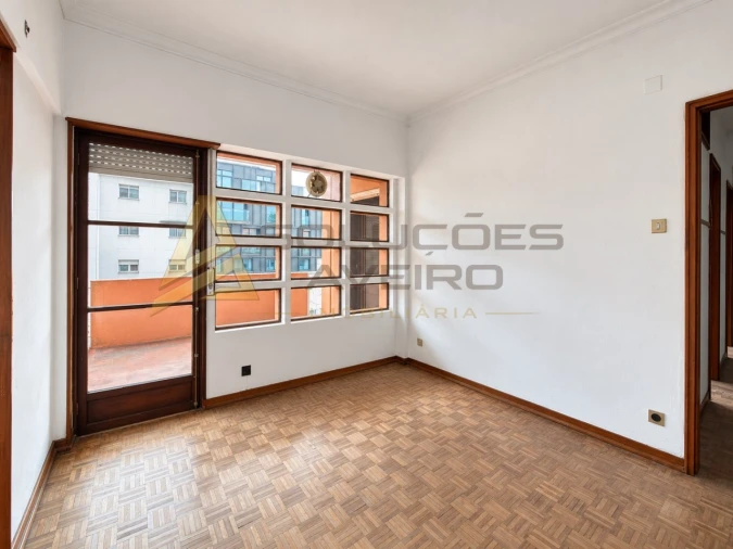 Apartamento T3 para Venda em Glória e Vera Cruz Foto 26