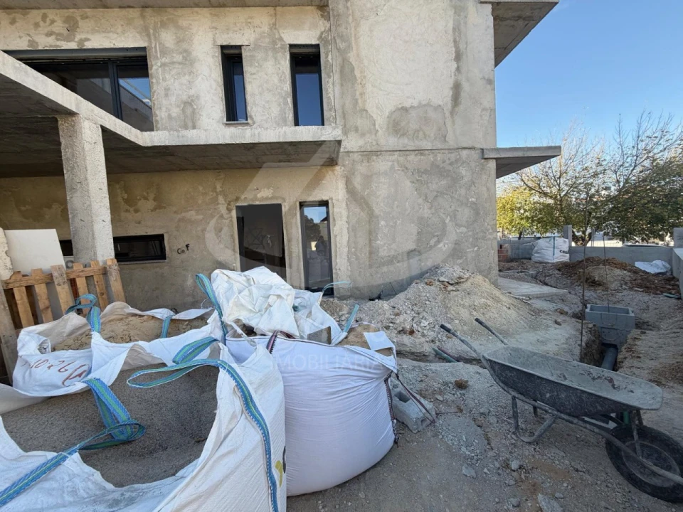 Moradia T3 para Venda em Santa Iria de Azoia, São João da Talha e Bobadela Foto 39