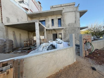 Moradia T3 para Venda em Santa Iria de Azoia, São João da Talha e Bobadela