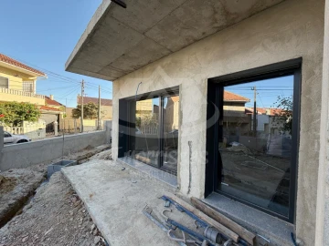 Moradia T3 para Venda em Santa Iria de Azoia, São João da Talha e Bobadela