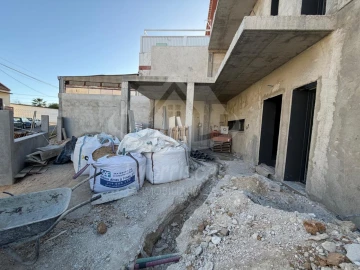 Moradia T3 para Venda em Santa Iria de Azoia, São João da Talha e Bobadela