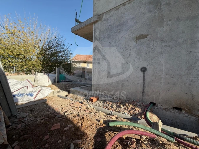 Moradia T3 para Venda em Santa Iria de Azoia, São João da Talha e Bobadela Foto 13