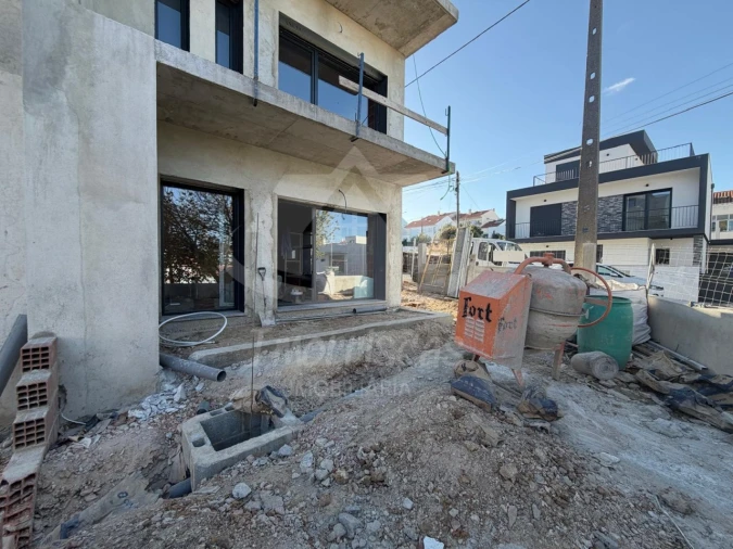 Moradia T3 para Venda em Santa Iria de Azoia, São João da Talha e Bobadela Foto 15