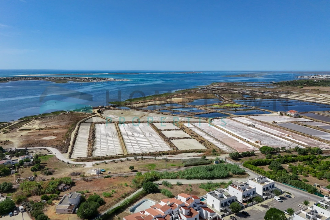 Moradia T3 para Venda em Odiaxere Foto 37