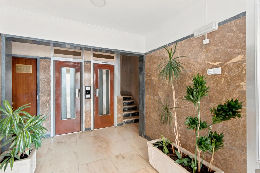Apartamento T2 para Venda em Algés, Linda-A-Velha e Cruz Quebrada-Dafundo Foto 26