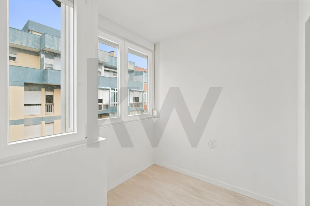 Apartamento T2 para Venda em Algés, Linda-A-Velha e Cruz Quebrada-Dafundo Foto 14