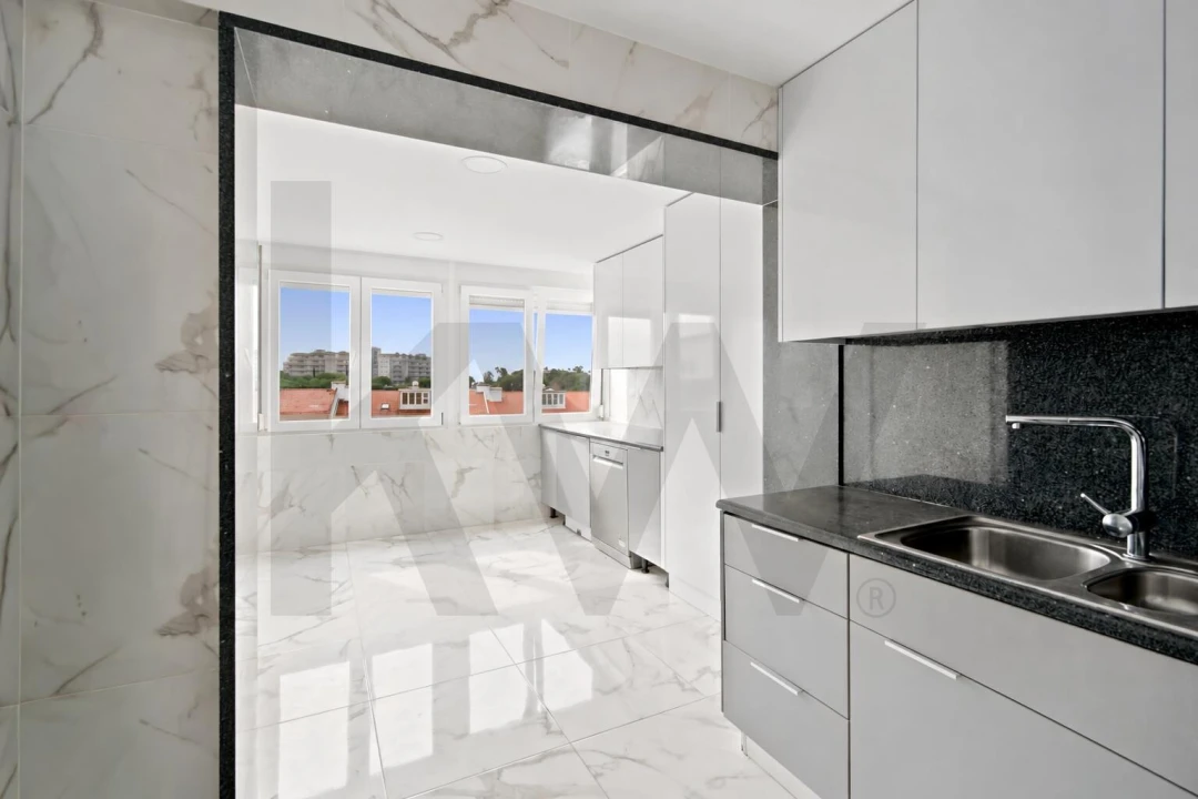 Apartamento T2 para Venda em Algés, Linda-A-Velha e Cruz Quebrada-Dafundo Foto 4