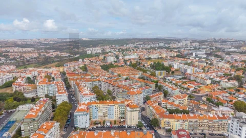 Apartamento T2 para Venda em Algés, Linda-A-Velha e Cruz Quebrada-Dafundo