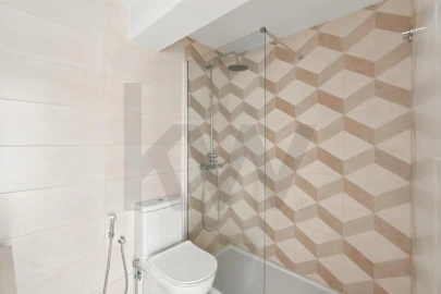 Apartamento T2 para Venda em Algés, Linda-A-Velha e Cruz Quebrada-Dafundo