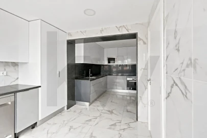 Apartamento T2 para Venda em Algés, Linda-A-Velha e Cruz Quebrada-Dafundo