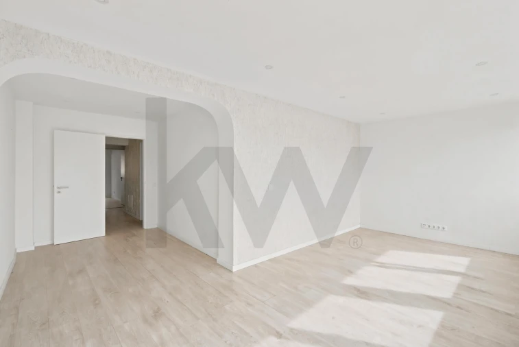 Apartamento T2 para Venda em Algés, Linda-A-Velha e Cruz Quebrada-Dafundo Foto 10