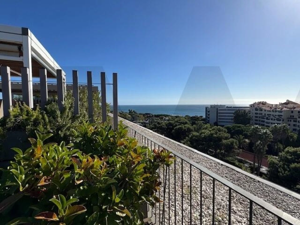 Apartamento T3 para Venda em Cascais e Estoril Foto 1