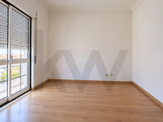 Apartamento T2 para Venda em Quinta do Conde Foto 12