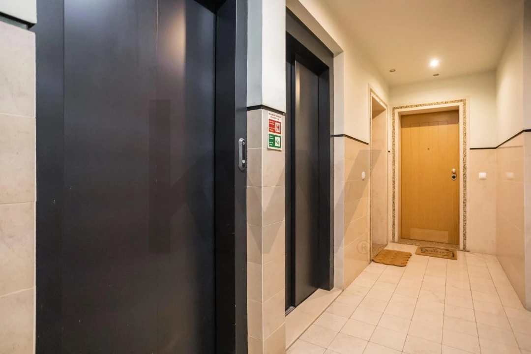 Apartamento T3 para Venda em Amora Foto 32