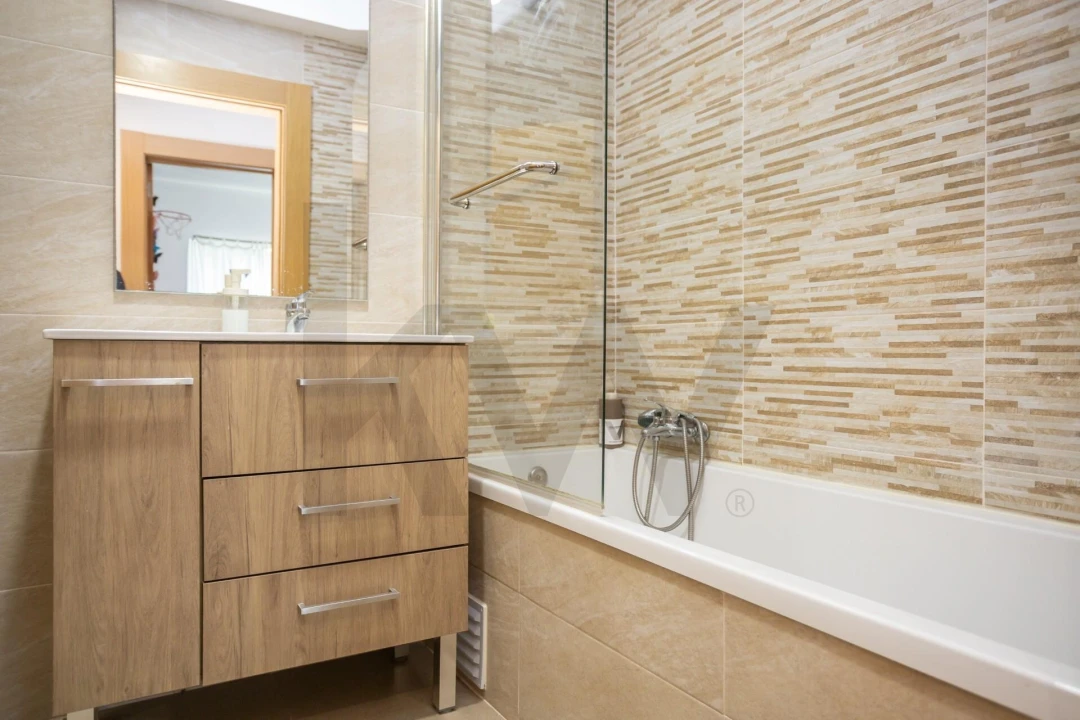 Apartamento T3 para Venda em Amora Foto 23