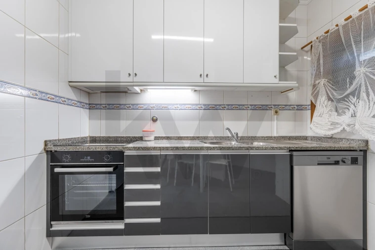 Apartamento T2 para Venda em Madalena Foto 2