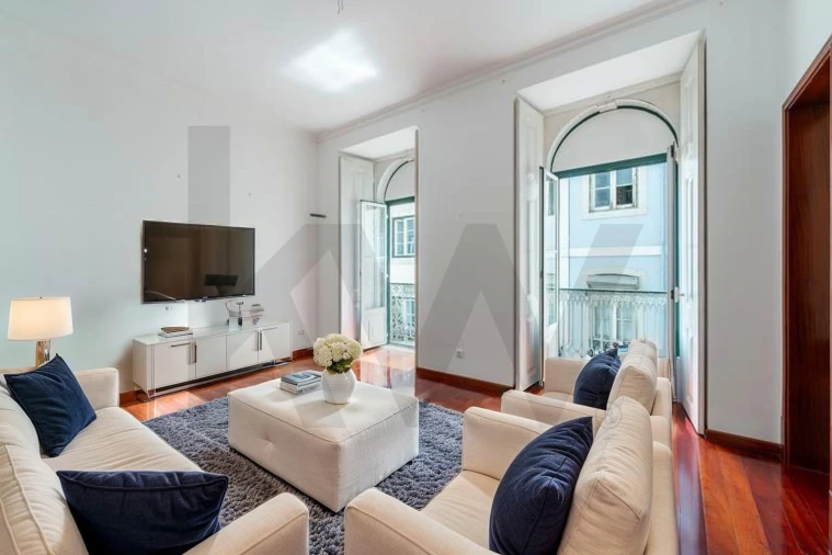 Apartamento T4 para Arrendamento em Misericórdia Foto 2