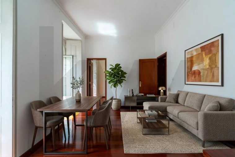 Apartamento T4 para Arrendamento em Misericórdia Foto 3