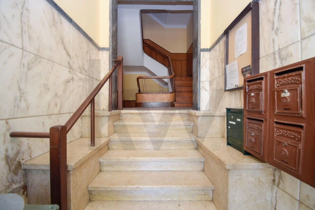Apartamento T2 para Arrendamento em Penha de França Foto 28