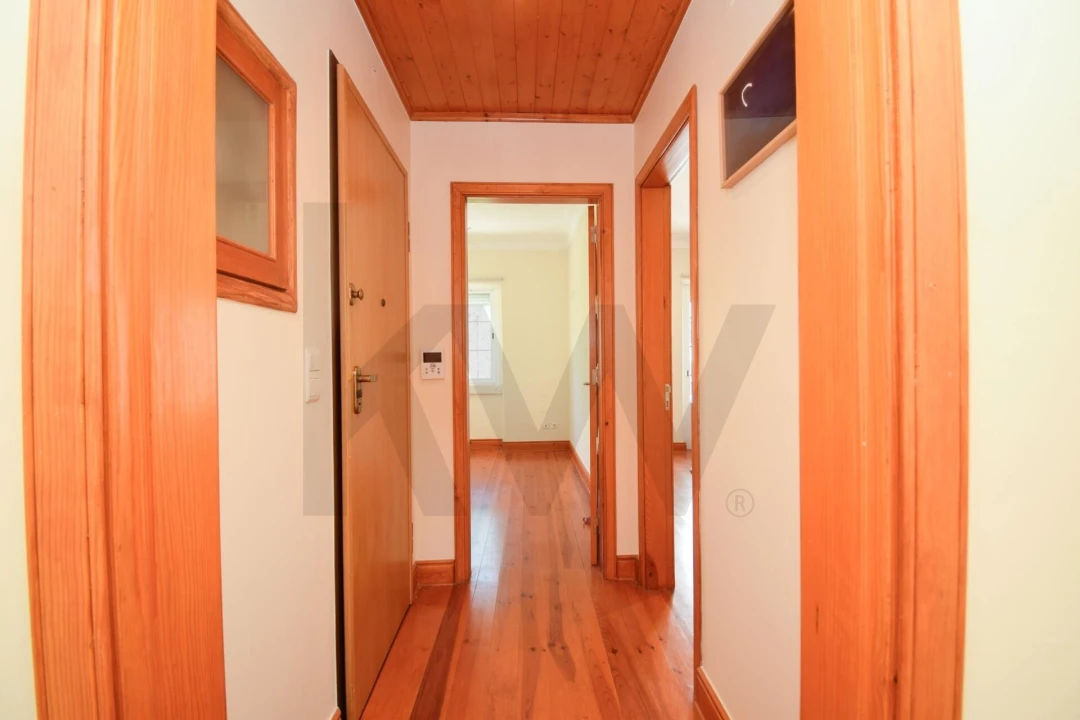 Apartamento T2 para Arrendamento em Penha de França Foto 23