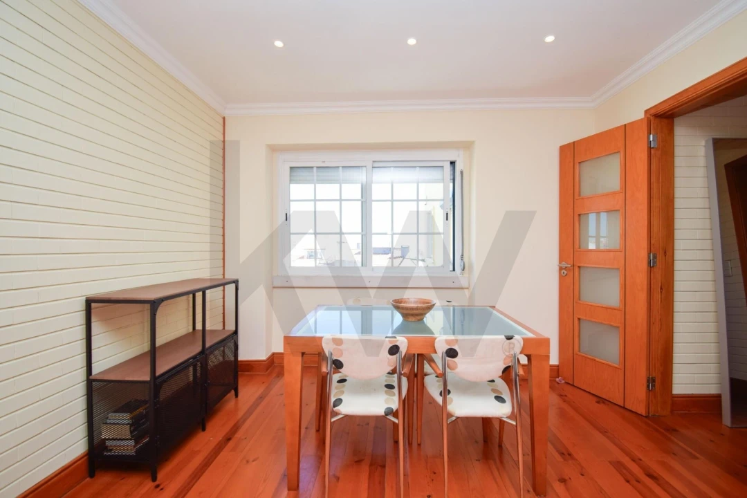 Apartamento T2 para Arrendamento em Penha de França Foto 1