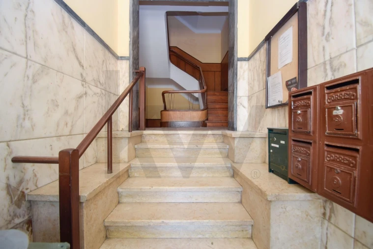 Apartamento T2 para Arrendamento em Penha de França Foto 28