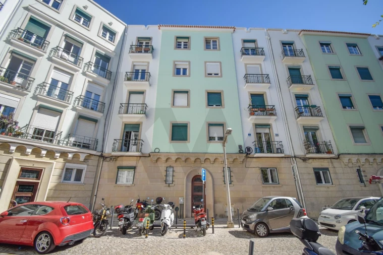 Apartamento T2 para Arrendamento em Penha de França Foto 27