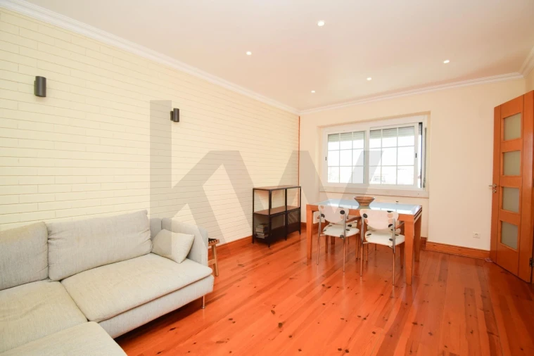 Apartamento T2 para Arrendamento em Penha de França Foto 5