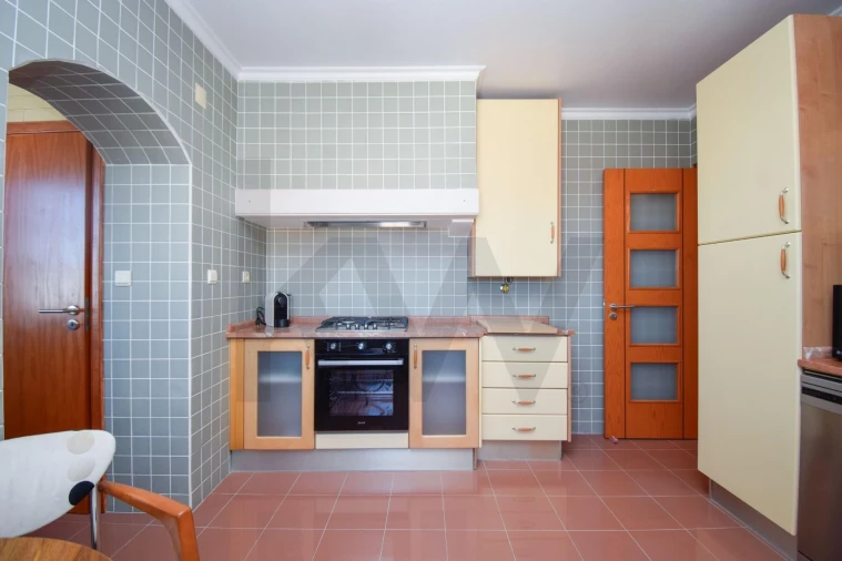Apartamento T2 para Arrendamento em Penha de França Foto 15