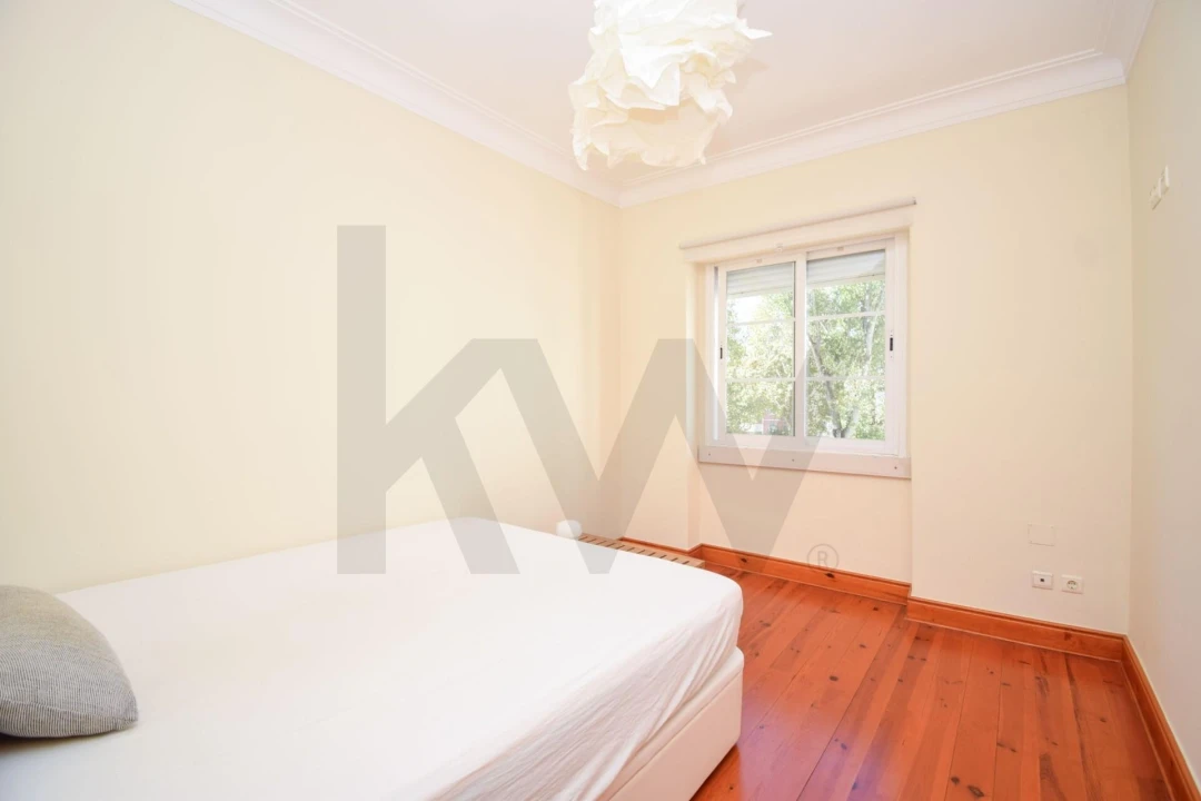 Apartamento T2 para Arrendamento em Penha de França Foto 9