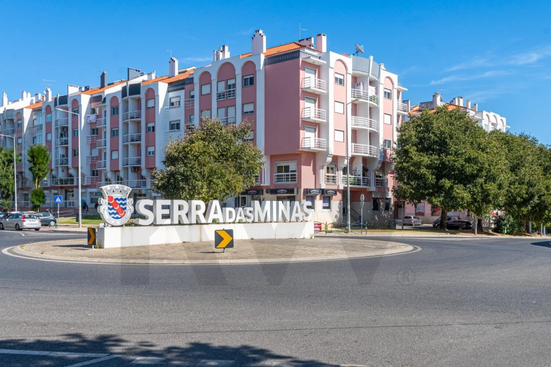 Apartamento T2 para Venda em Rio de Mouro Foto 20