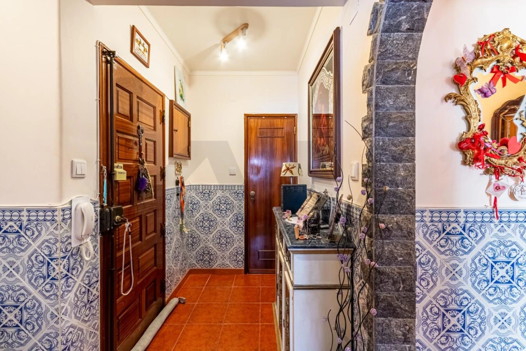 Apartamento T2 para Venda em Rio de Mouro Foto 6