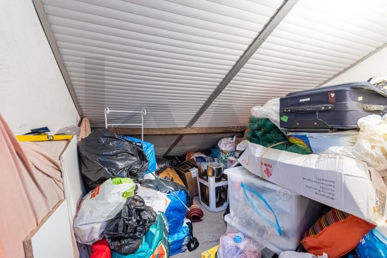 Apartamento T2 para Venda em Rio de Mouro Foto 17