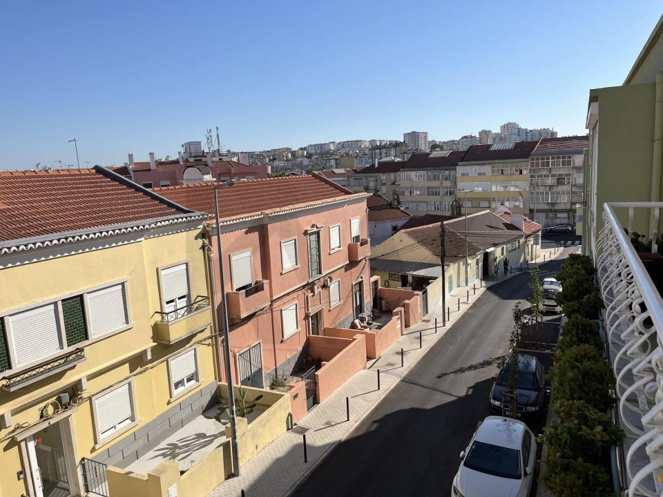 Apartamento T2 para Venda em Falagueira-Venda Nova Foto 8