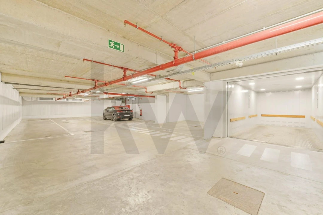 Apartamento T2 para Arrendamento em Santo António Foto 23