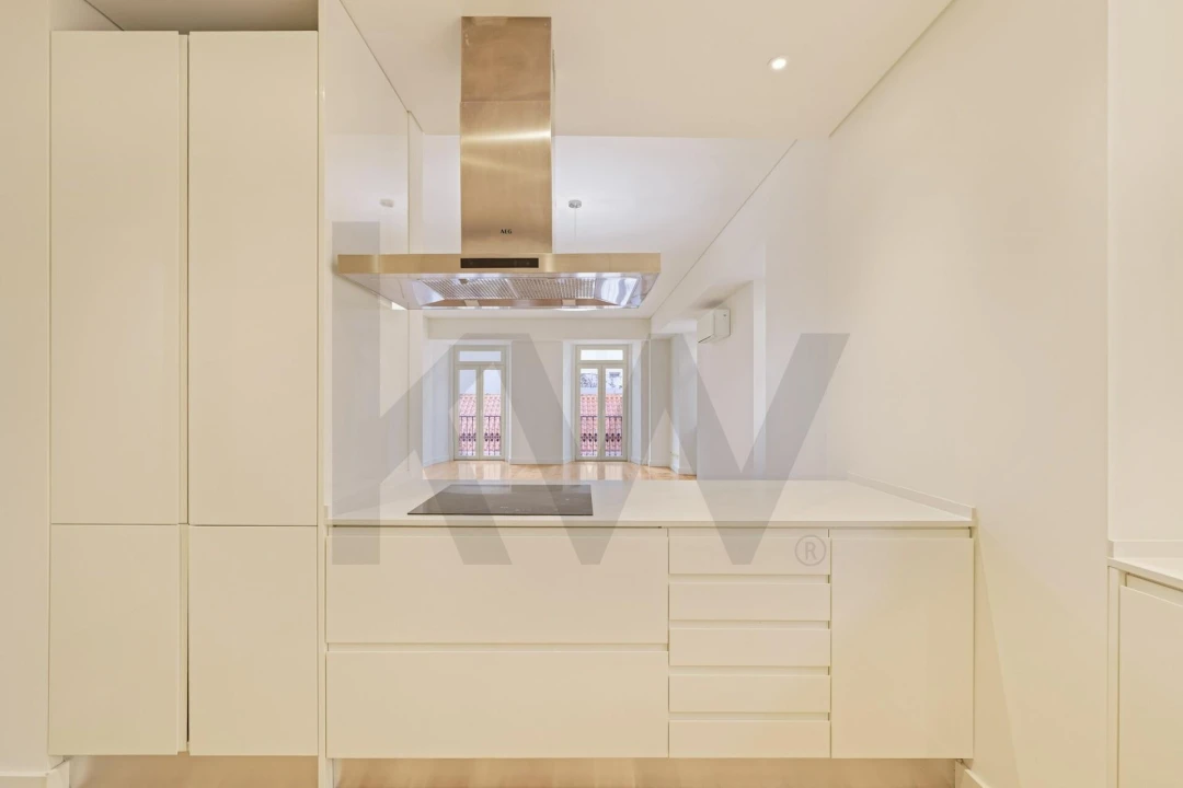 Apartamento T2 para Arrendamento em Santo António Foto 18