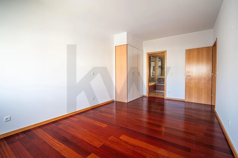 Apartamento T3 para Venda em Santa Clara Foto 32