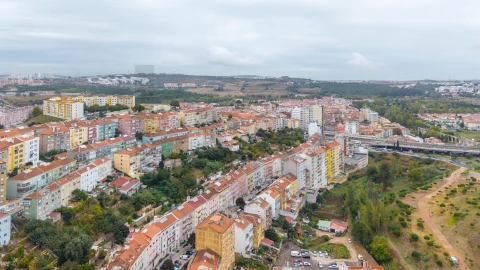 Apartamento T2 para Venda em Queluz e Belas