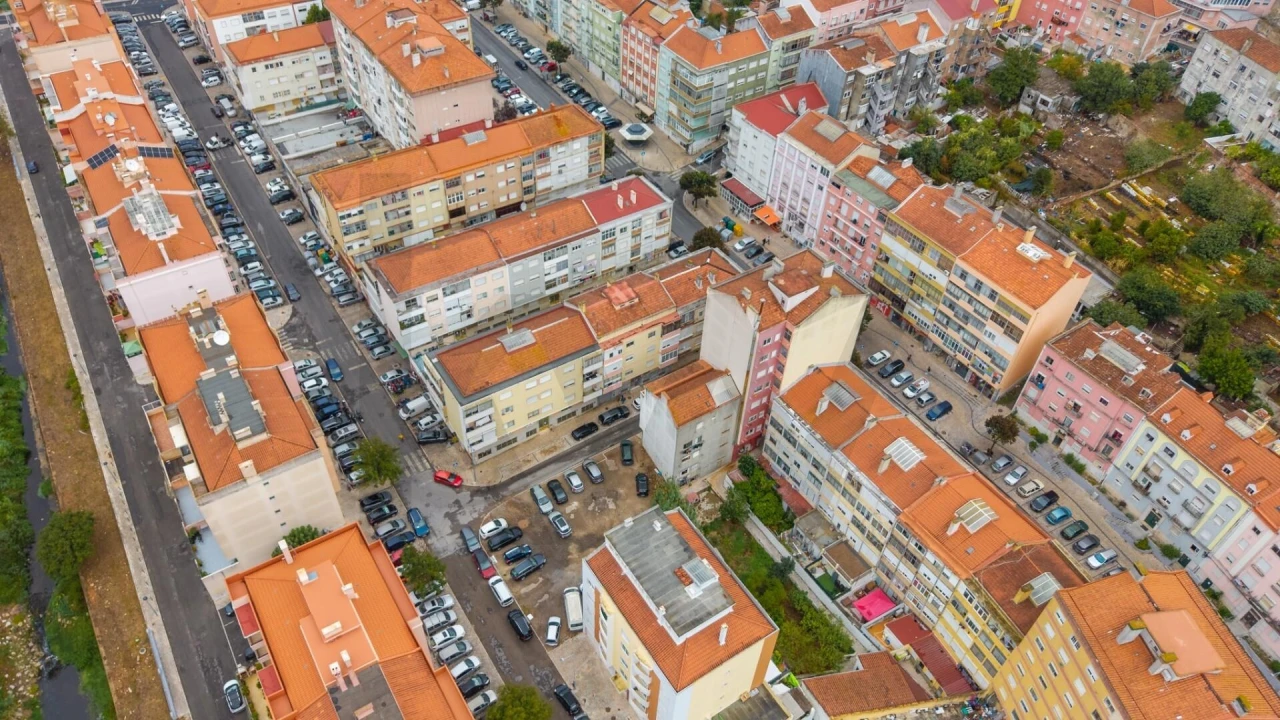 Apartamento T2 para Venda em Queluz e Belas Foto 24