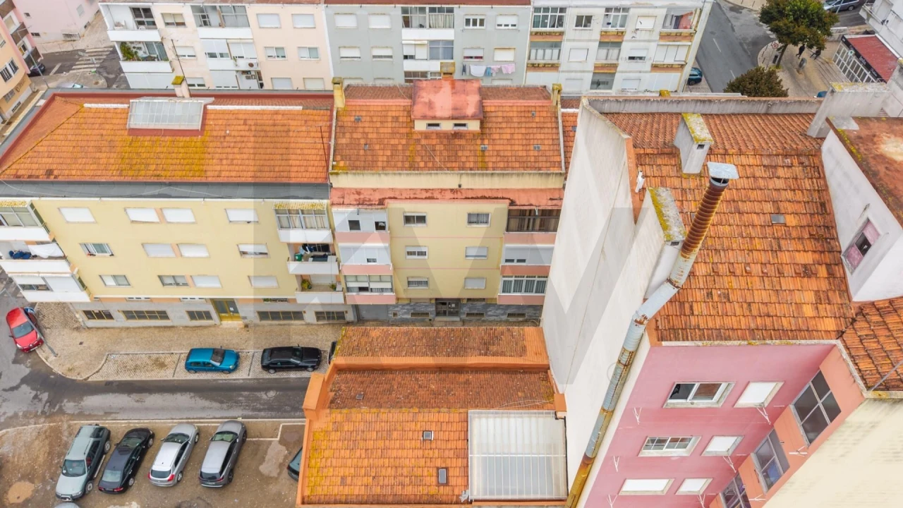 Apartamento T2 para Venda em Queluz e Belas Foto 17