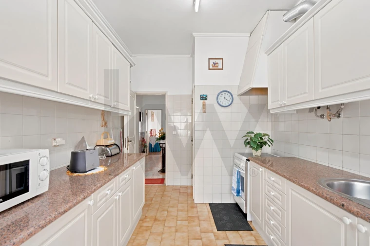 Apartamento T2 para Venda em Queluz e Belas Foto 6