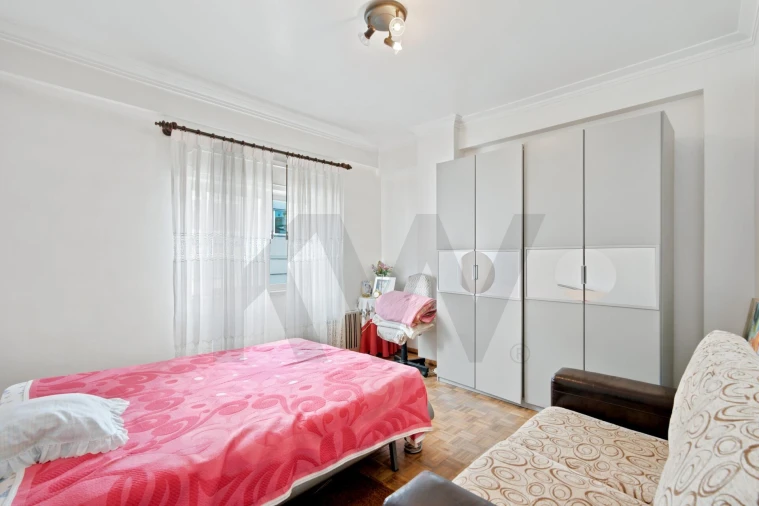 Apartamento T2 para Venda em Queluz e Belas Foto 8