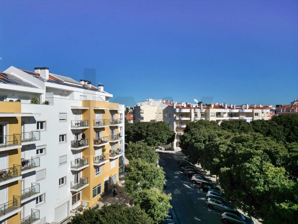 Apartamento T3 para Venda em Carcavelos e Parede Foto 9