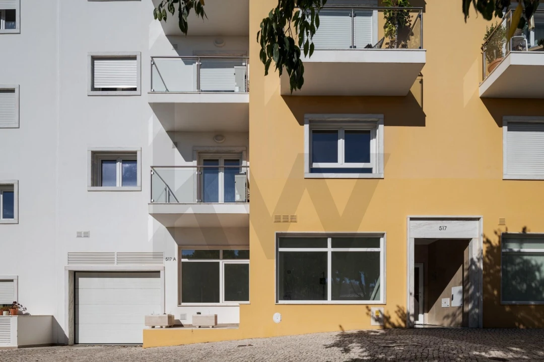Apartamento T3 para Venda em Carcavelos e Parede Foto 11