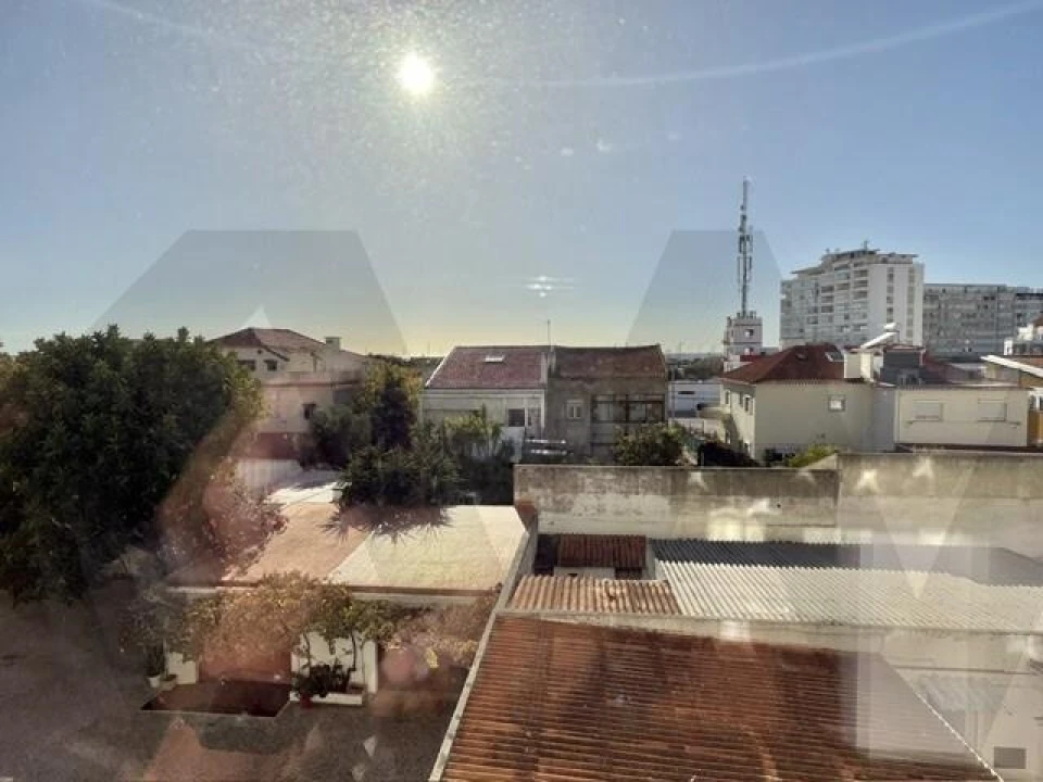 Apartamento T3 para Venda em Costa da Caparica Foto 27