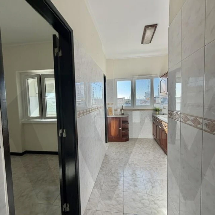 Apartamento T3 para Venda em Costa da Caparica Foto 2