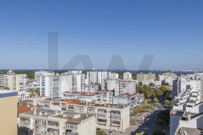 Apartamento T3 para Venda em Almada, Cova da Piedade, Pragal e Cacilhas