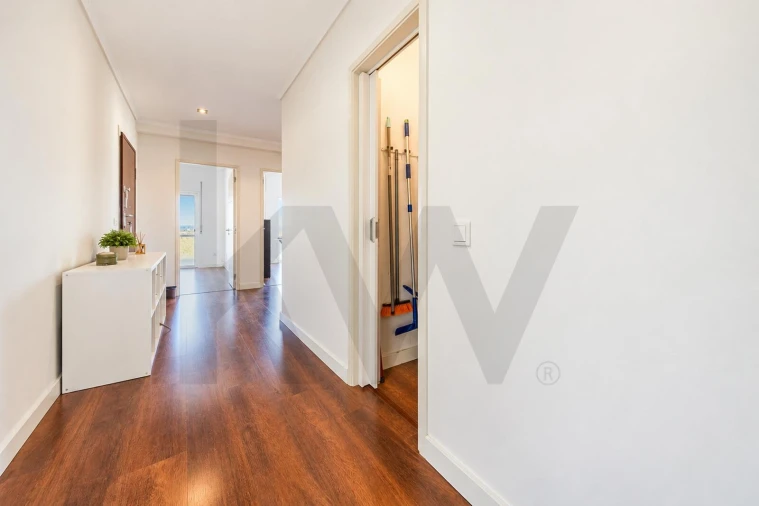 Apartamento T3 para Venda em Almada, Cova da Piedade, Pragal e Cacilhas Foto 7